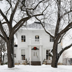 54f5f6c81d517_-_house-wintertime-snow-mdn